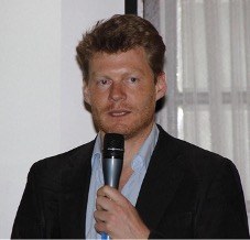 Figura 7.7.5 Christian Felber.jpg